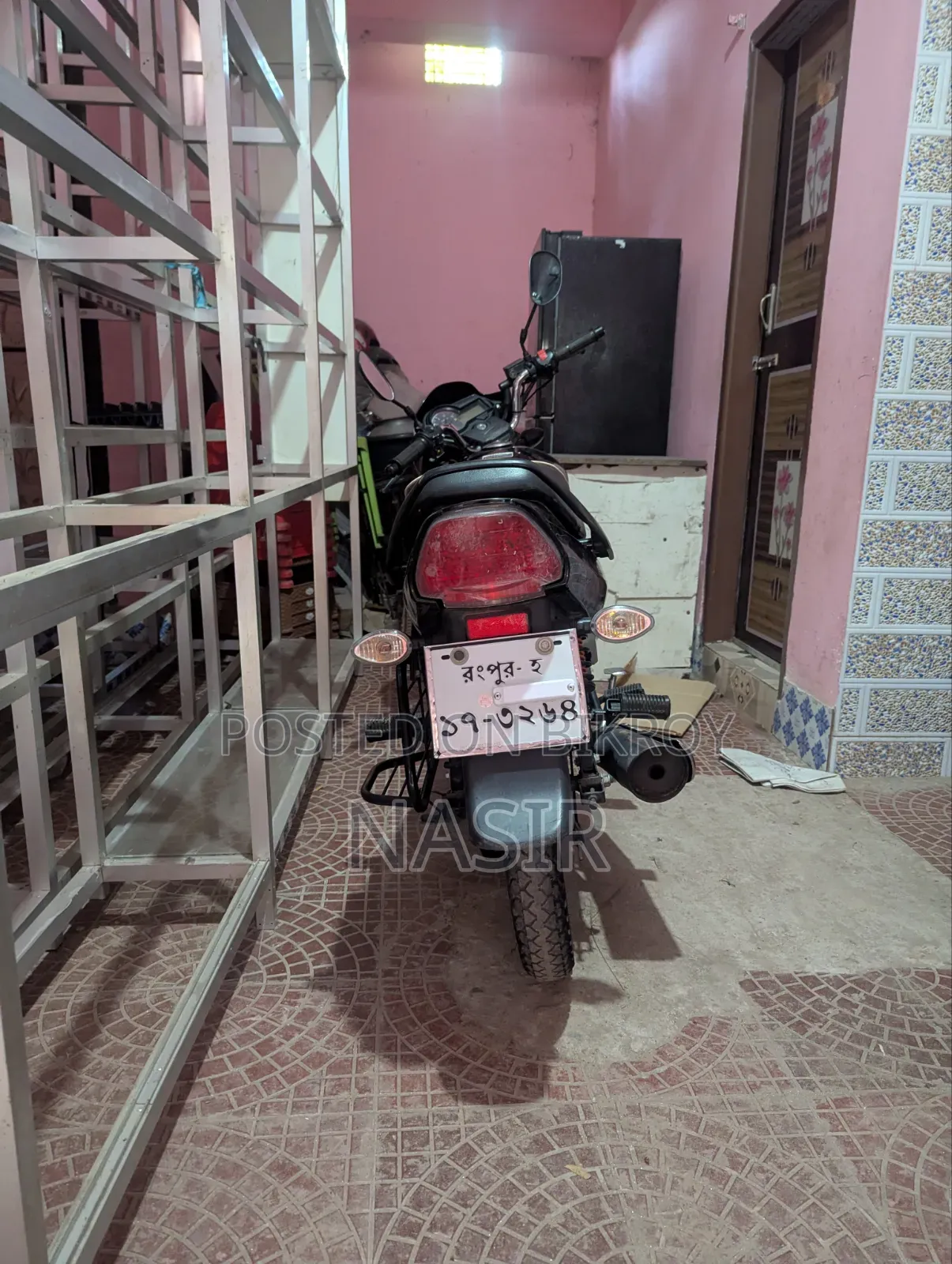 রানার রয়্যাল+ ভি২ ২০২৬ ব্ল্যাক