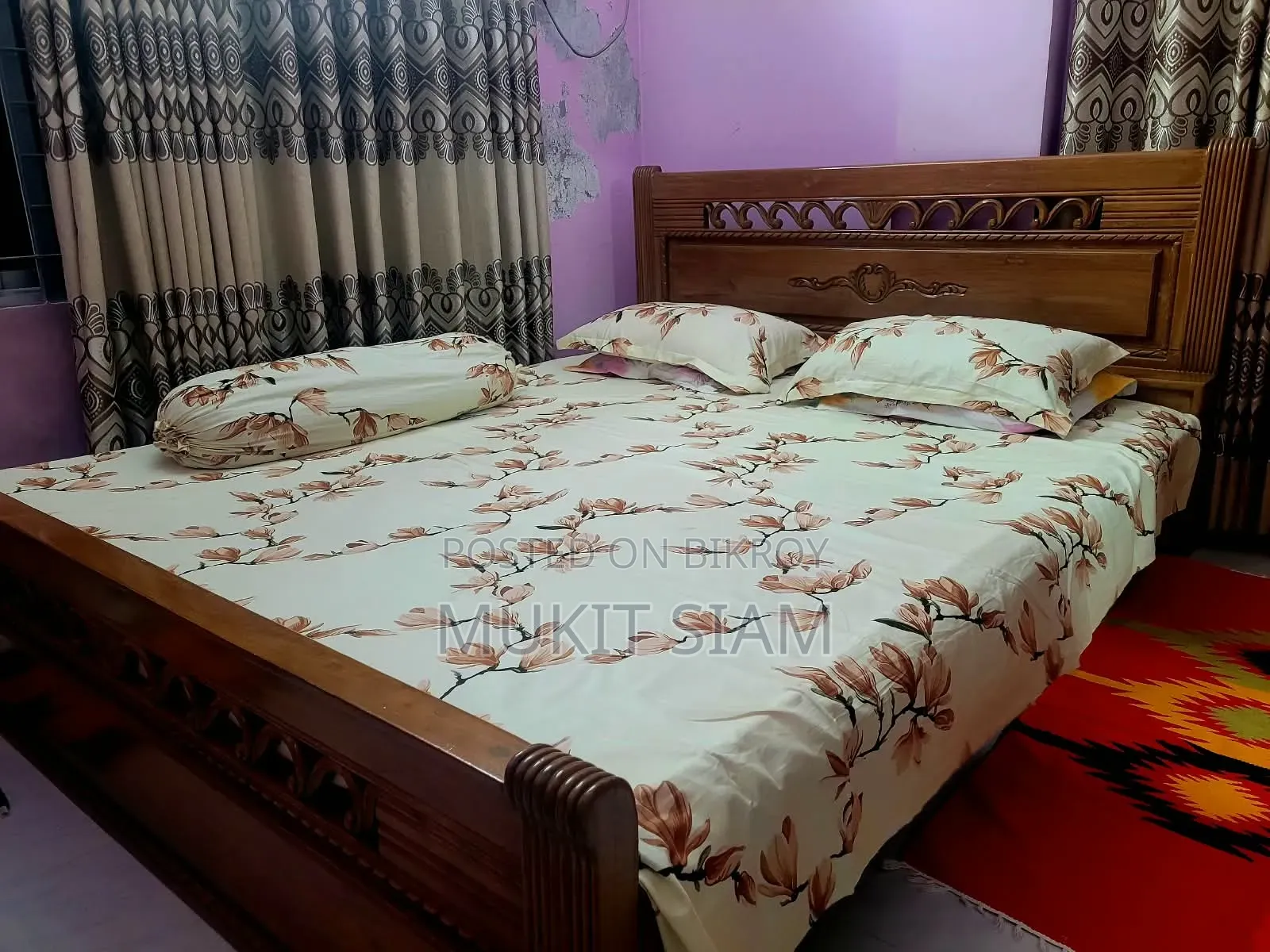 Teak (Segun) Wood Bed (Lacquer Polish)