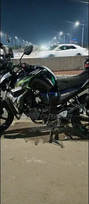 ইয়ামাহা ফেজার ভি১ ২০১১ নীল