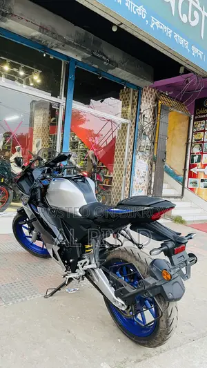 নতুন ইয়ামাহা আর১৫এম ২০২৬ ব্ল্যাক