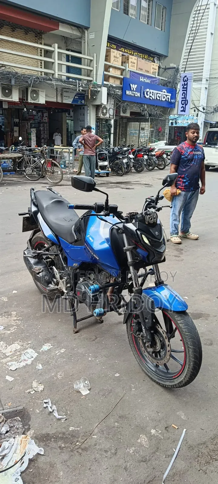 Hero Thriller 160R 2021 Blue