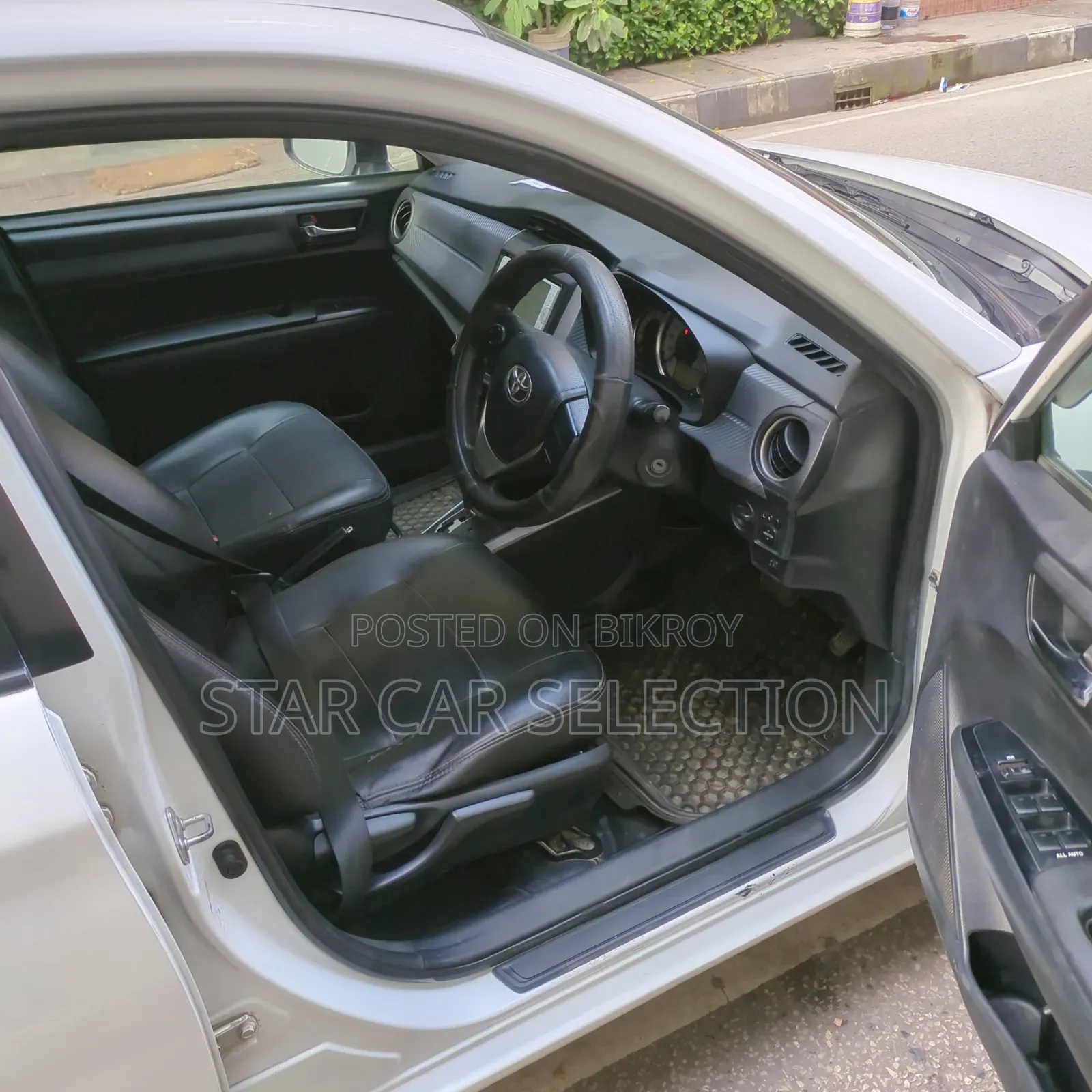 Toyota Corolla Fielder 2012 White