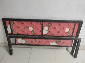 An Iron Bed 6"/5" for Sale