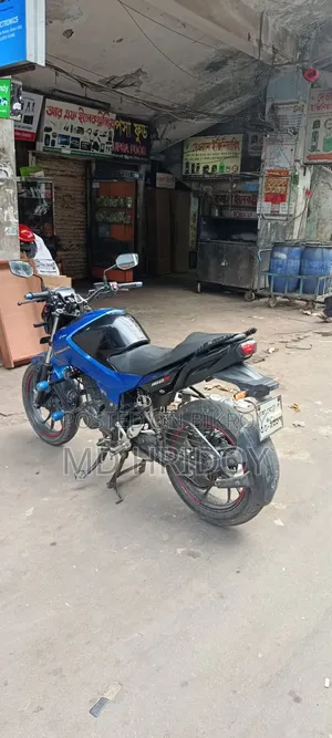 Hero Thriller 160R 2021 Blue