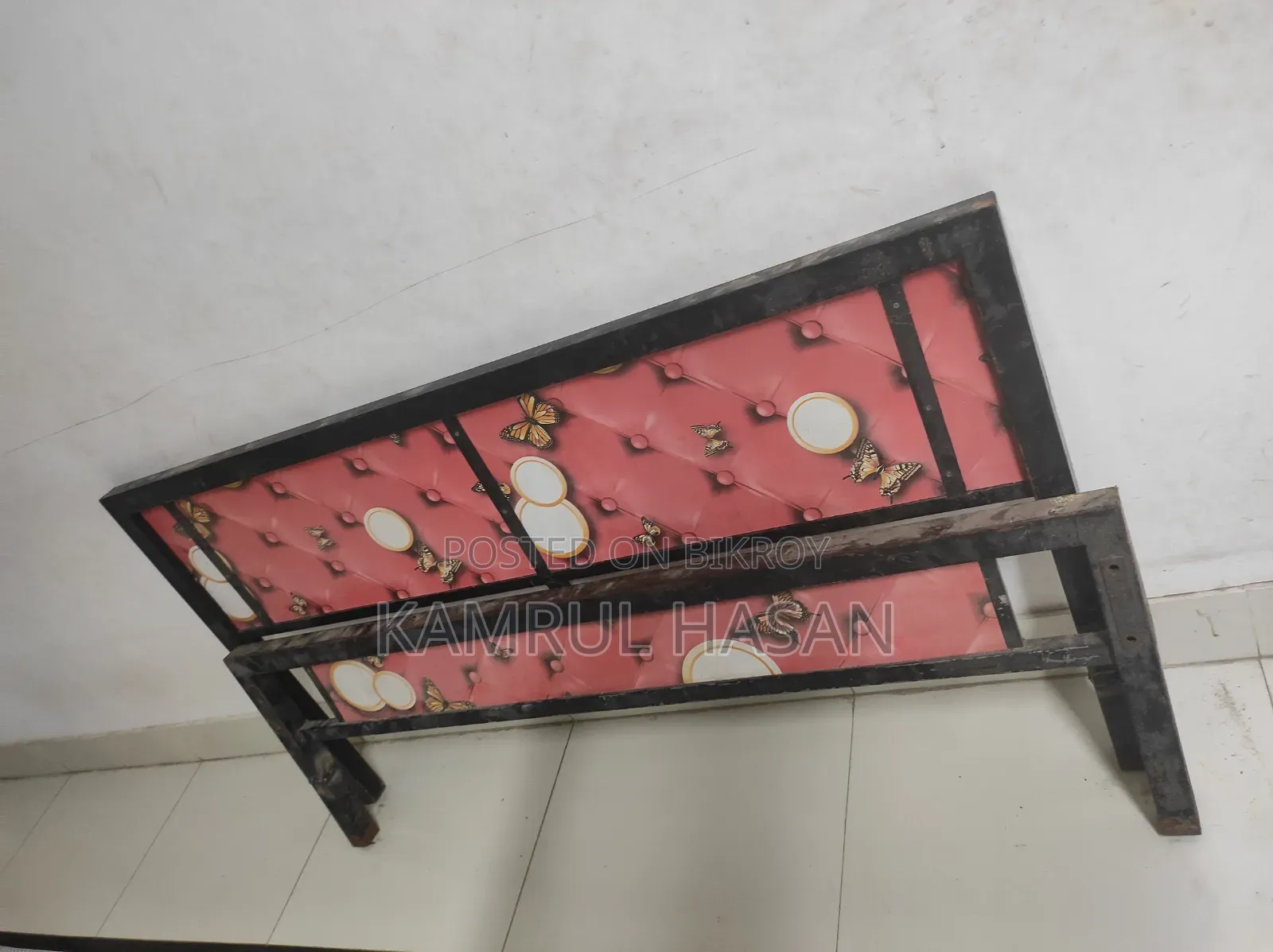 An Iron Bed 6"/5" for Sale
