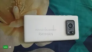 শার্প অ্যাকোস আর৬ ১২৮ জিবি হোয়াইট