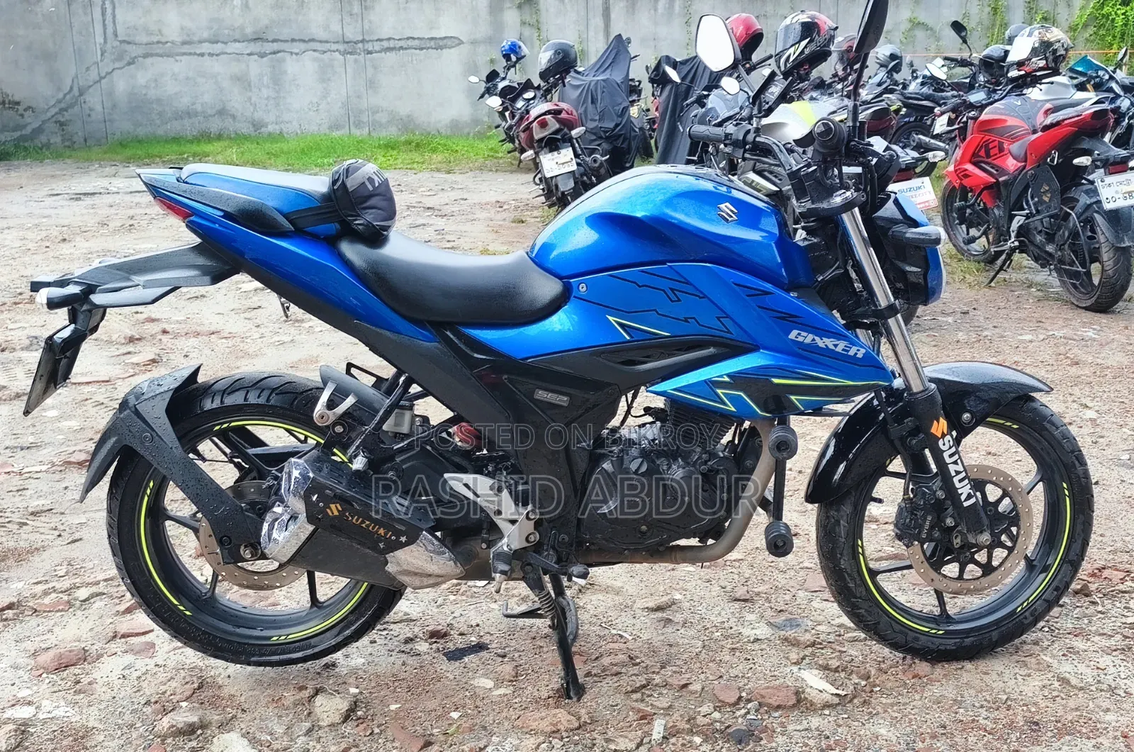 সুজুকি জিক্সার ২০২৪ নীল