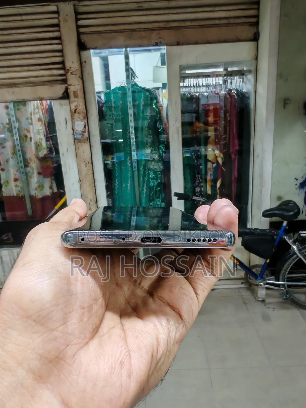 টেকনো ক্যামন ৪০ প্রো ৪জি ২৫৬ জিবি গ্রে
