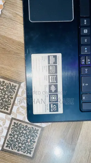 Laptop Acer AcerNote 350 4GB Intel Core i3 HDD 1T