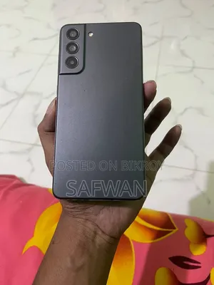 স্যামসাং গ্যালাক্সি এস২১ ৫জি ১২৮ জিবি ব্ল্যাক