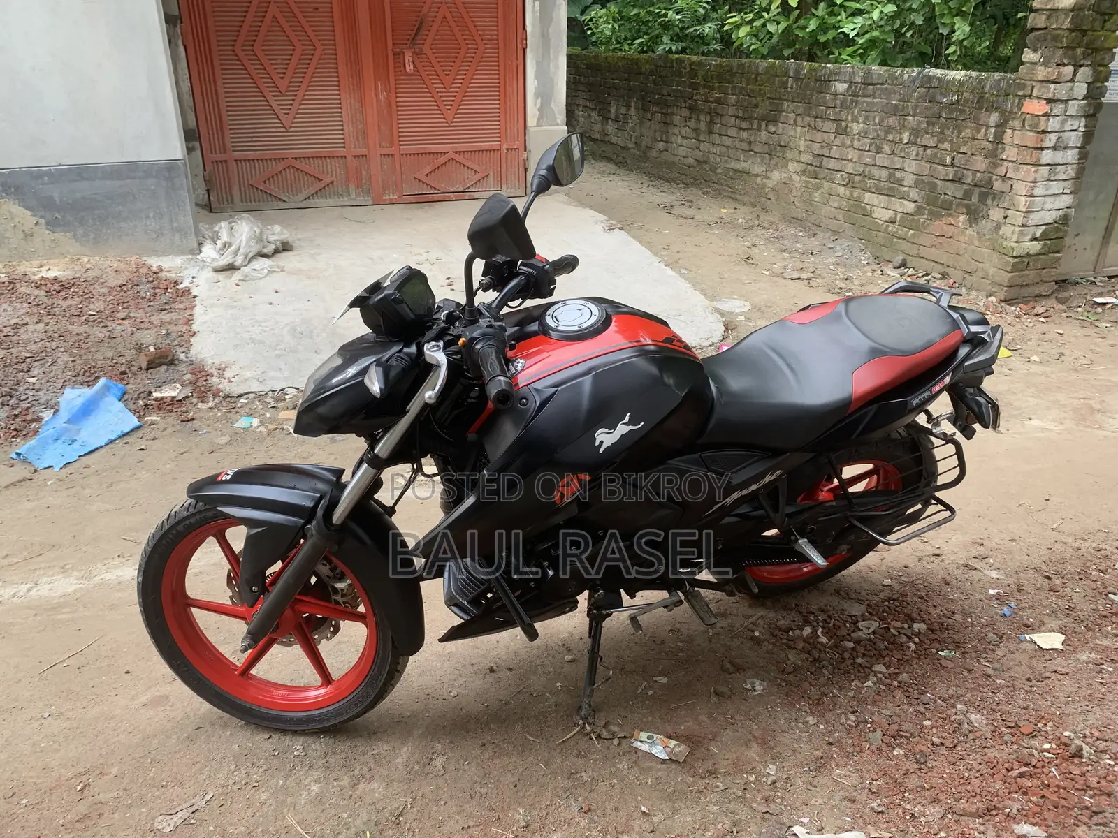 TVS Apache RTR 160 4V Fi 2024 Black