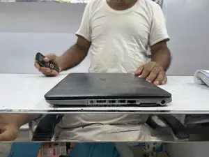 Laptop HP EliteBook 840 G6 4GB Intel Core i3 HDD+SSD 256GB