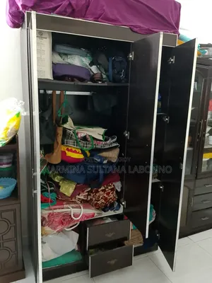 তিন পার্টের আলমারি