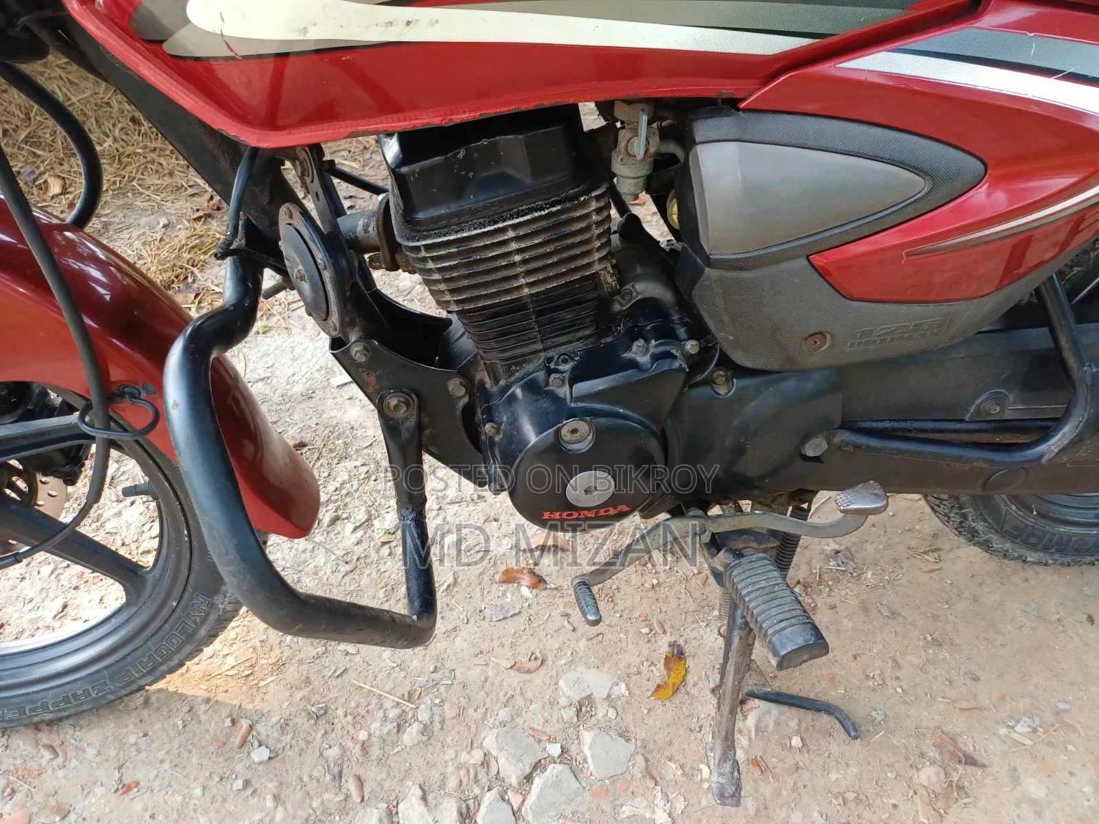 Honda CB 2017 Red