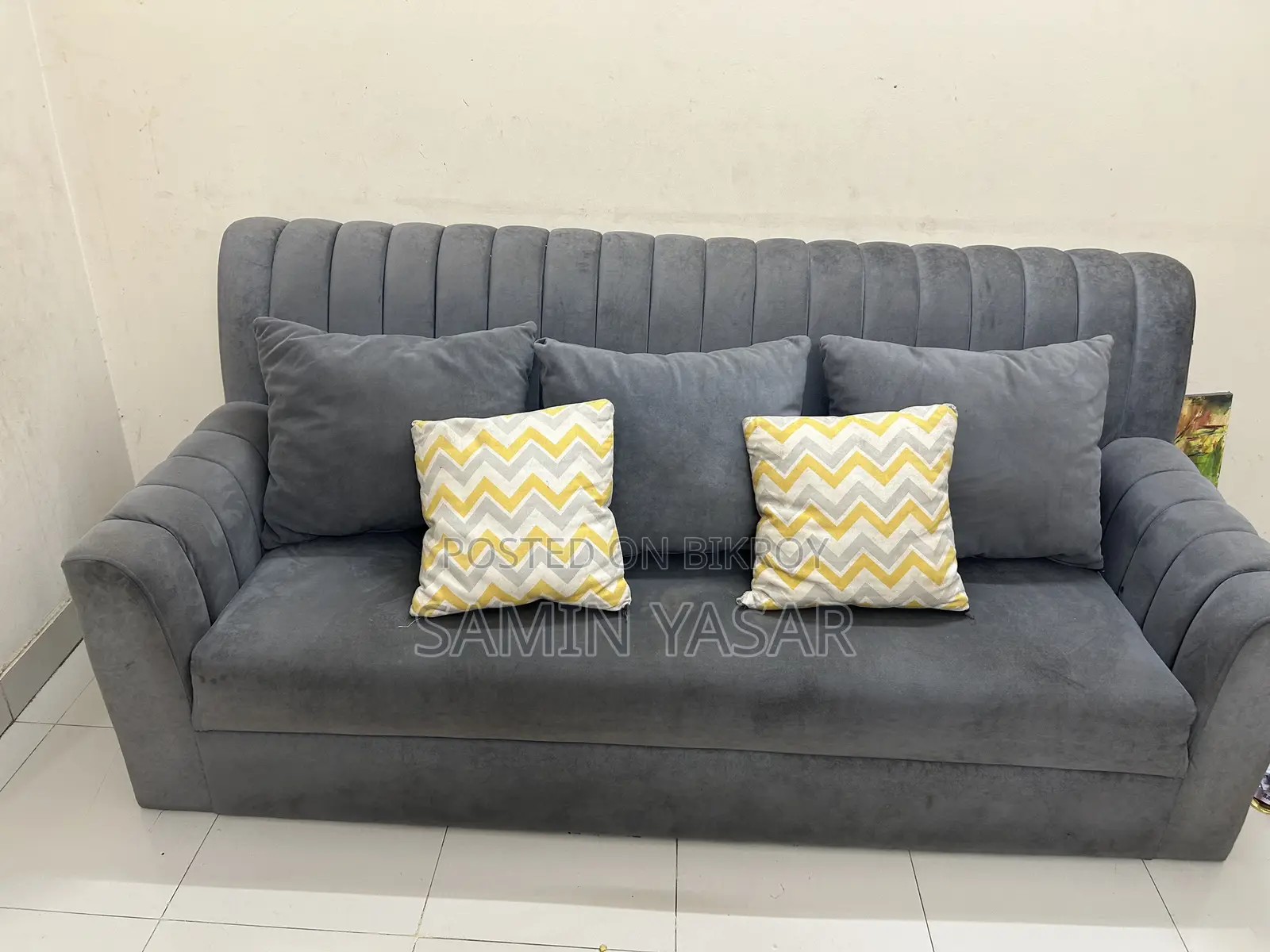Modern Sofa Set With Tea Table for Sale