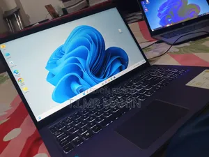 Laptop Asus VivoBook X540SA 12GB Intel Core i3 HDD+SSD 1.5T