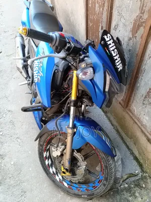 TVS Apache RTR 160 2V 2017 Blue