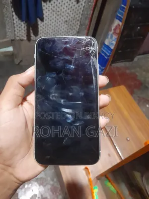 Apple iPhone XR 128 GB White