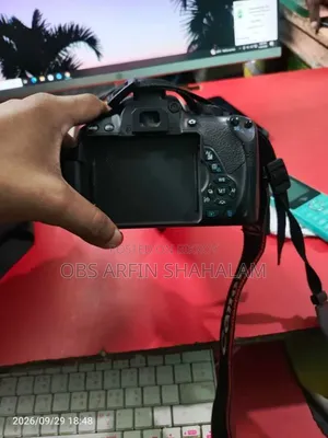 ক্যানন ৭০০ডি