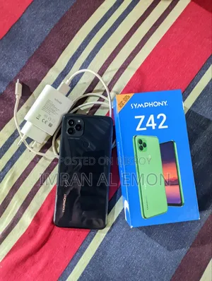 Symphony Z42 32 GB Black