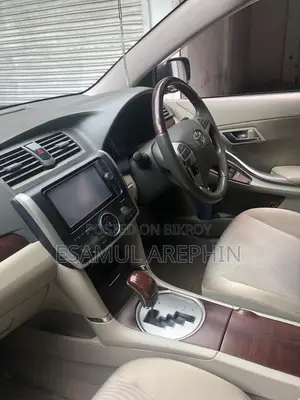 Toyota Premio 1.5 FWD 2012 Silver