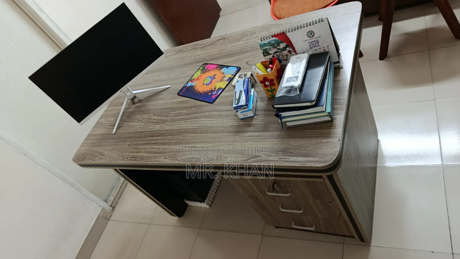 Urgent Table Sale Korbo