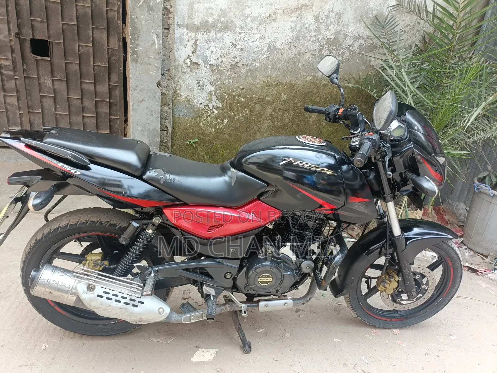 Bajaj Pulsar 150 2019 Red