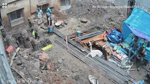 রূপনগর আবাসিক এলাকায় ৩ বেডরুমের অ্যাপার্টমেন্ট বিক্রয়ের জন্য