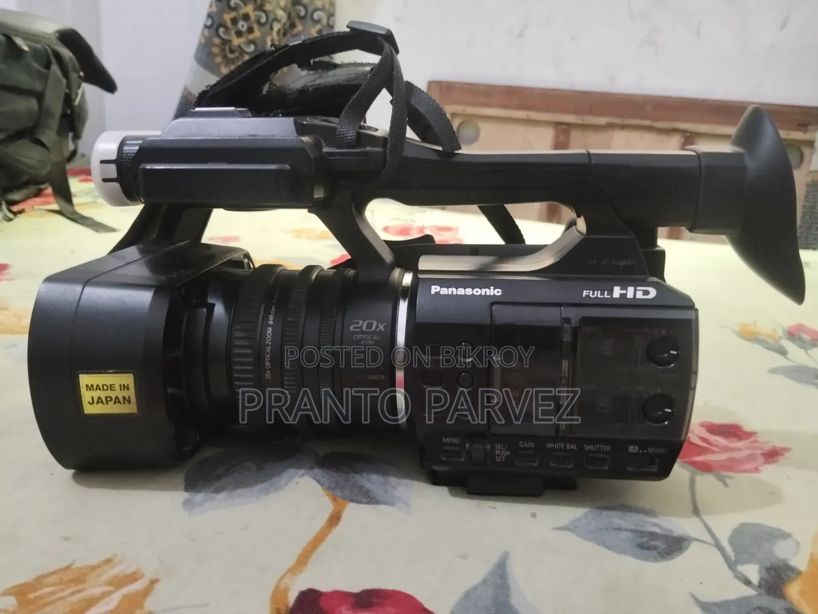 Selling video camera for urgent need.
