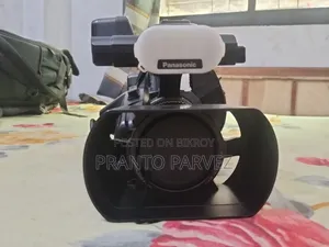 Selling video camera for urgent need.