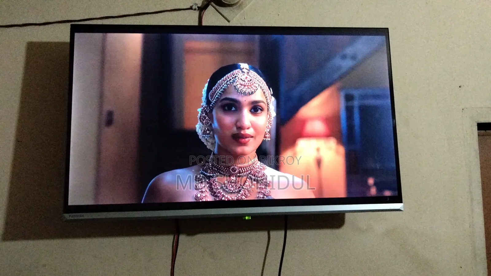 32" Toshiba Voice Control Smart Android TV