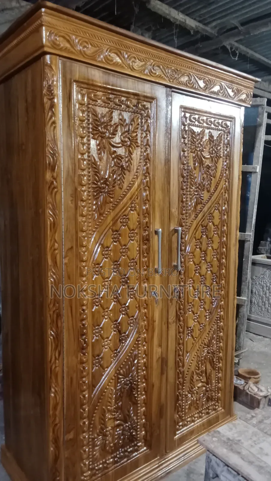 চিটাগং সেগুন কাঠের আলমারি বিক্রয় করা হবে