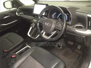 Toyota Noah 2022 Pearl