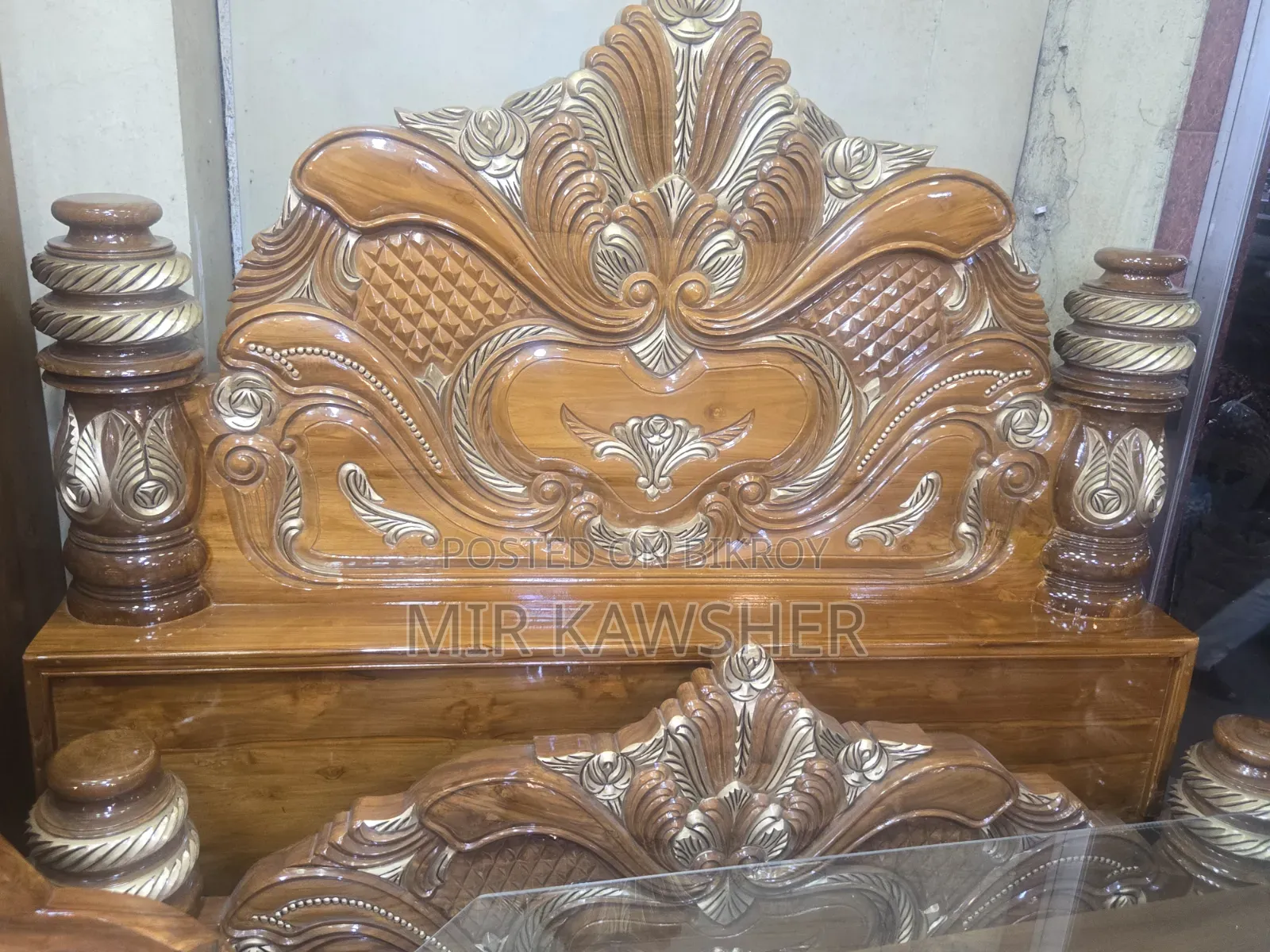 ৬ ফিট সেগুন কাঠের ফুল বক্স পিলার খাট