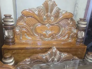 ৬ ফিট সেগুন কাঠের ফুল বক্স পিলার খাট
