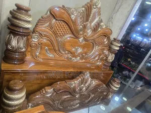 ৬ ফিট সেগুন কাঠের ফুল বক্স পিলার খাট