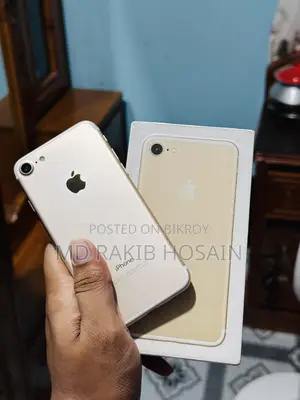 Apple iPhone 7 128 GB Gold