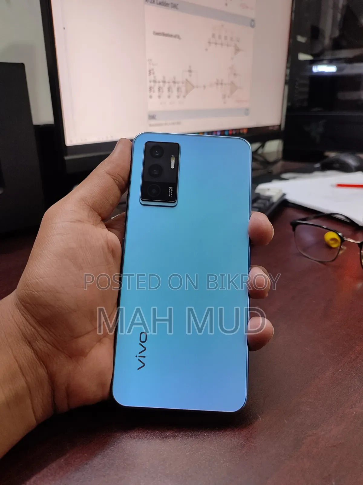 ভিভো ভি২৩ ১২৮ জিবি