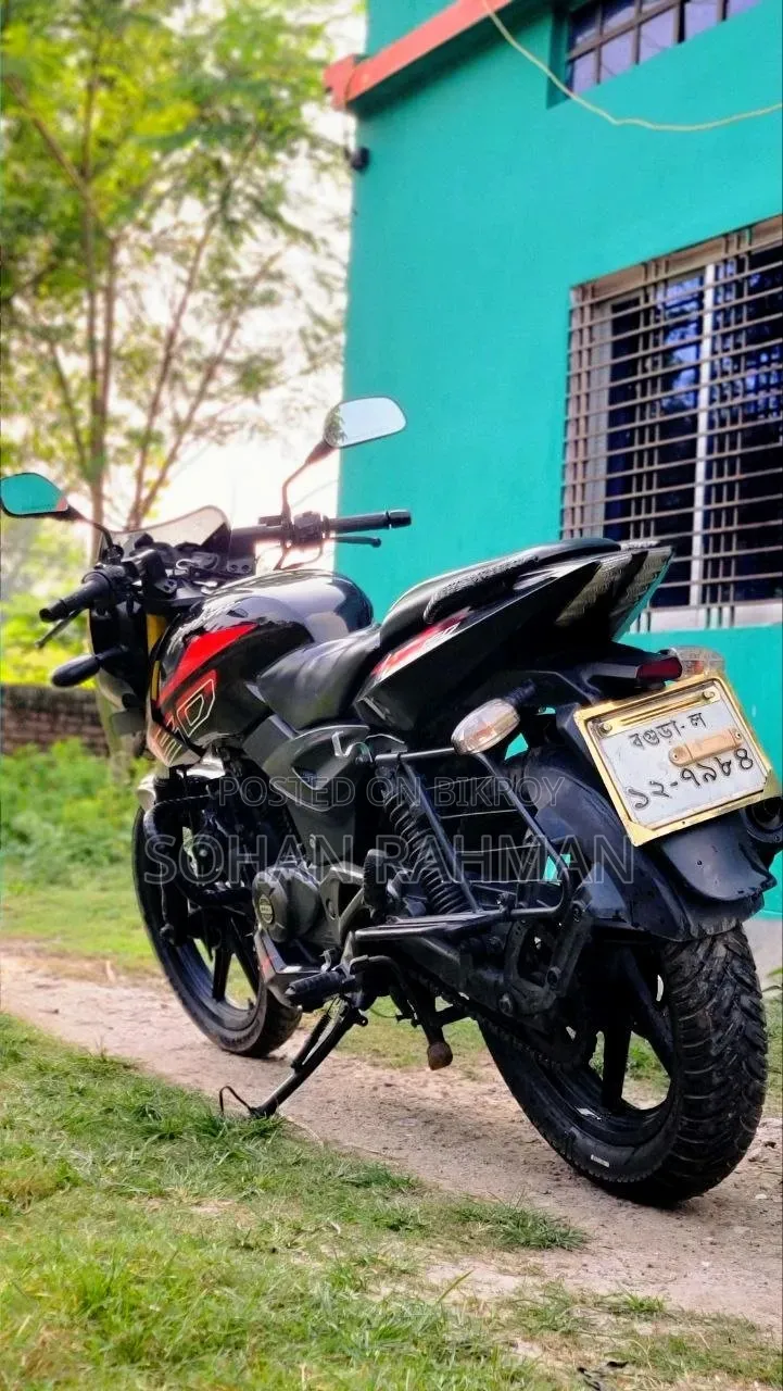 বাজাজ পালসার ১৫০ ২০১৯ কালো