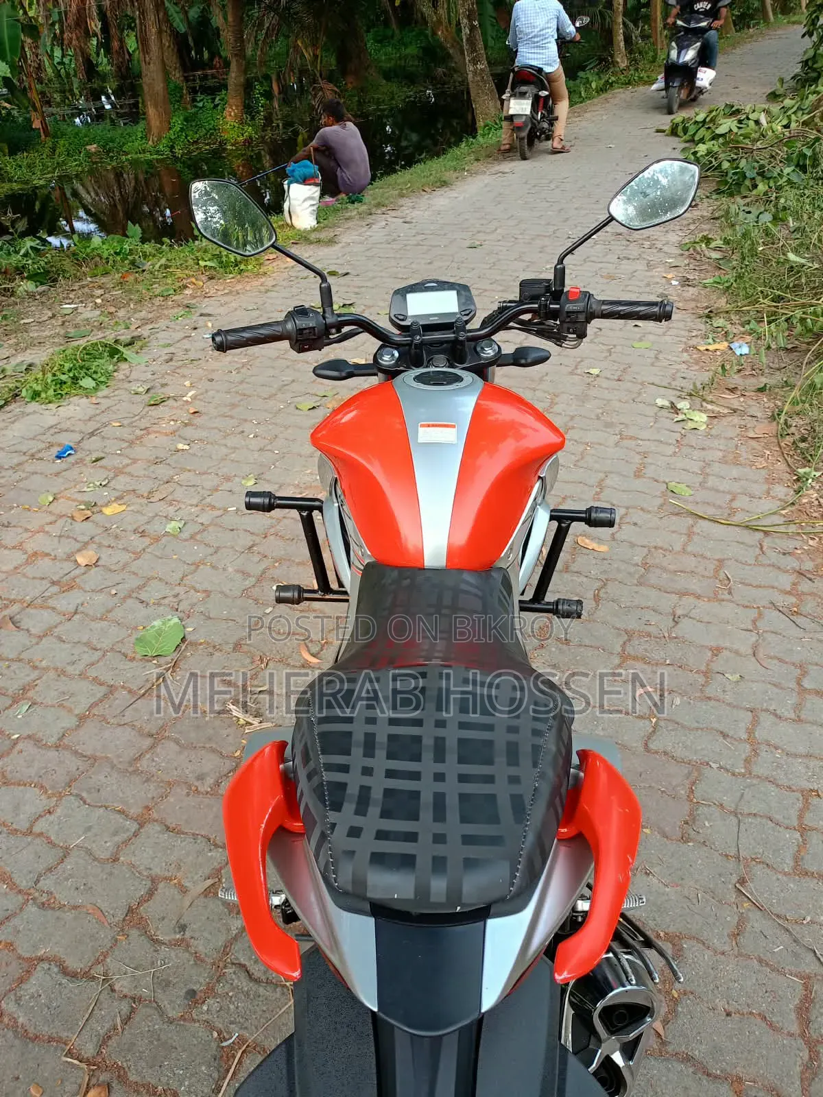 Suzuki Gixxer 2024 Orange