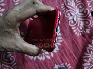 Apple iPhone 7 128 GB Red