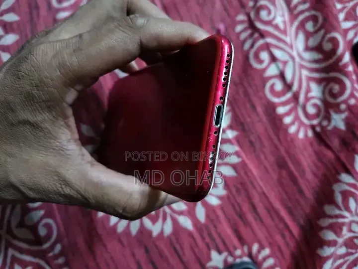 Apple iPhone 7 128 GB Red
