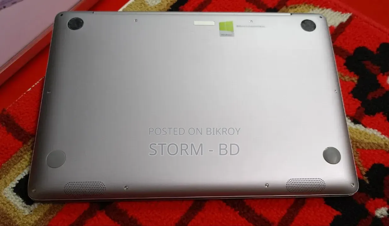 Laptop Asus ZenBook UX310UQ 8GB Intel Core i5 SSD 256GB