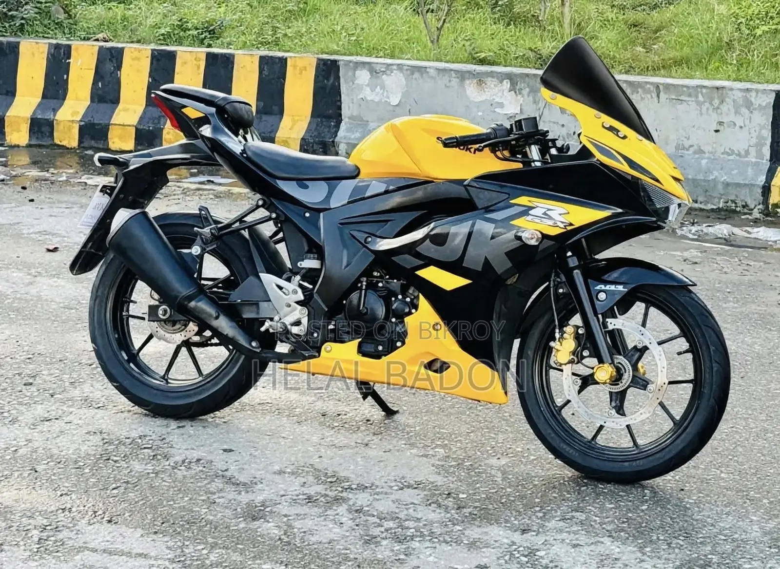 Suzuki GSX-R150 2022 Pink