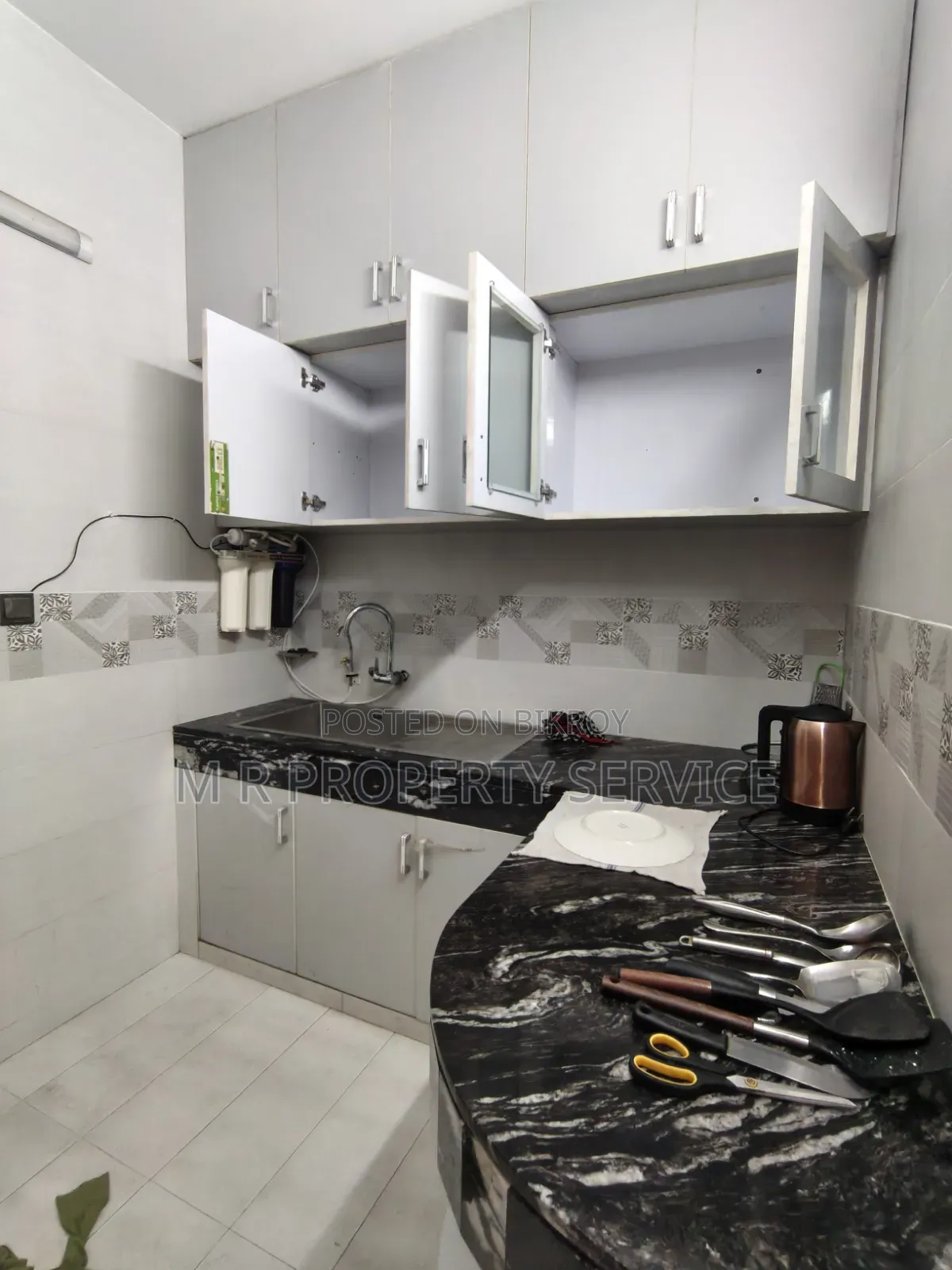 Furnished 3-bedroom Apartment in Gulshan for rent