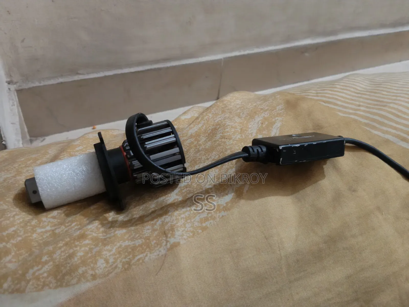 বাইক হেডলাইট