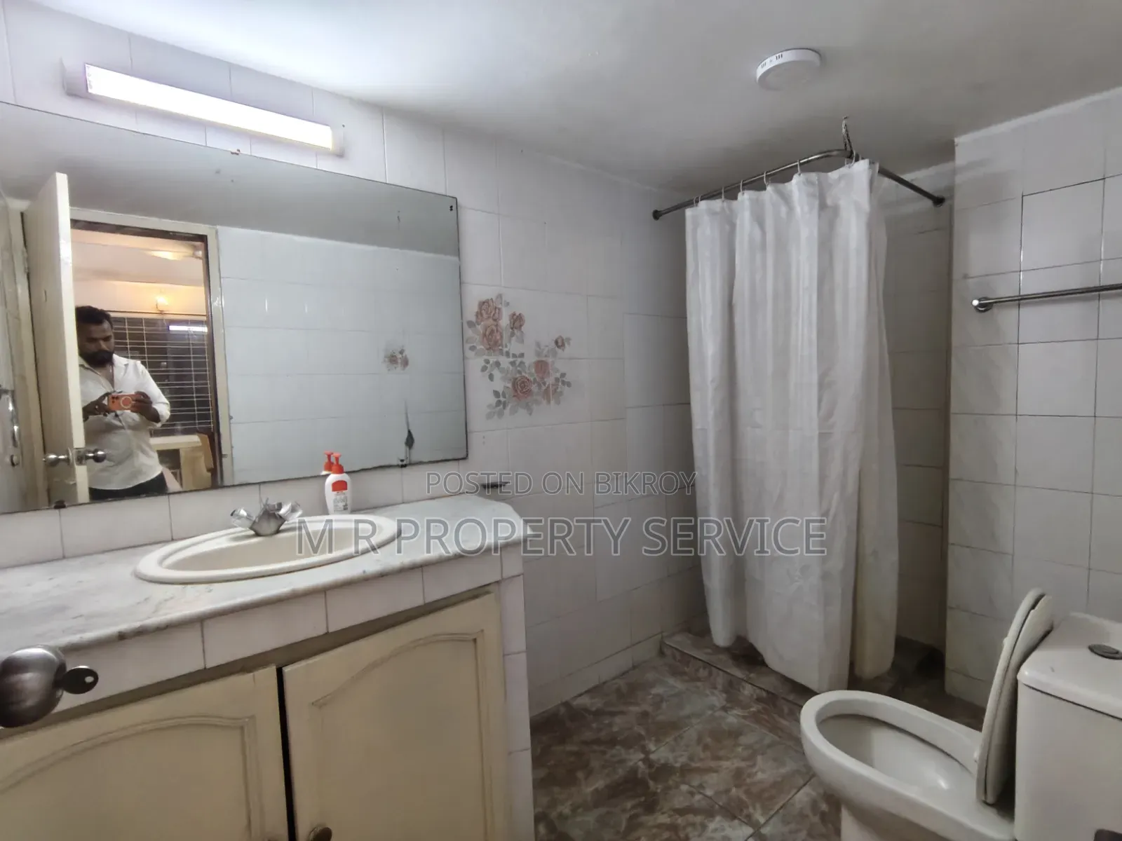Furnished 2-bedroom Apartment in Gulshan for rent