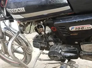 CAD 100cc 2015 Black