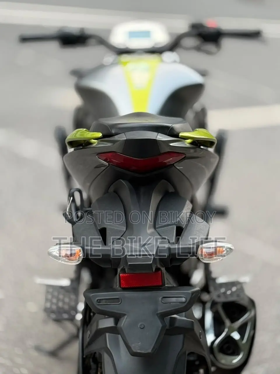 Suzuki Gixxer 2026 Gray