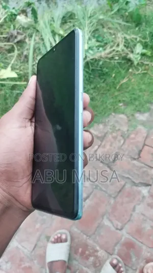 ভিভো ৮ জিবি
